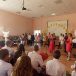 Торжественное вручение аттестатов обучающимся, окончившим 9 класс