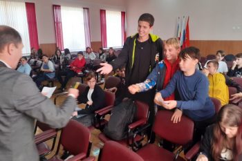 Подробнее о статье Встреча с обучающимися 9 классов в рамках декады профилактики правонарушений
