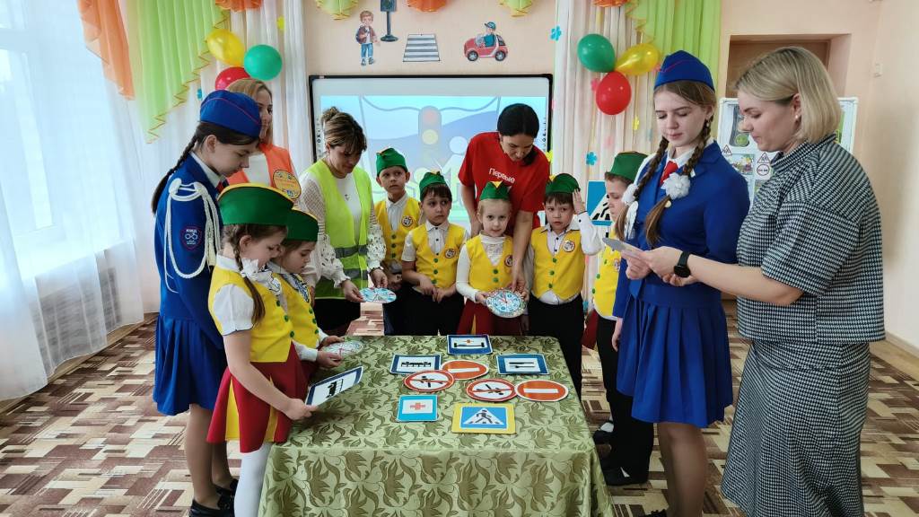 Вы сейчас просматриваете Встреча с командой ЮПИД «Друзья безопасности»