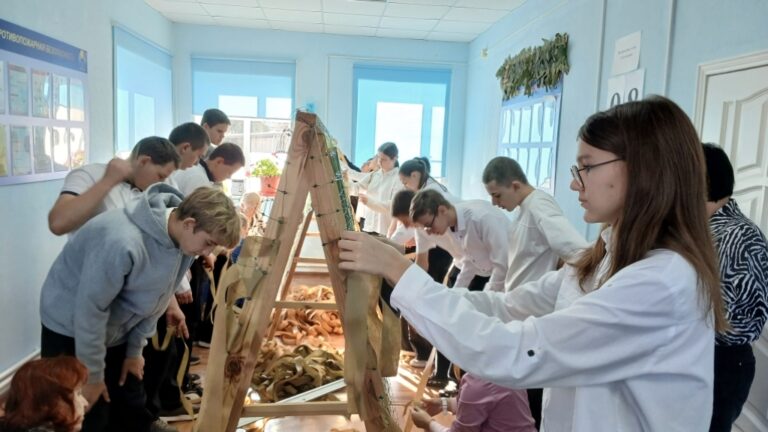 Подробнее о статье Плетение маскировочных сетей