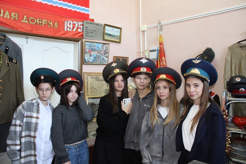 Вы сейчас просматриваете Экскурсия в школьный музей
