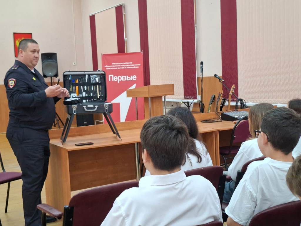 Вы сейчас просматриваете Функционирует полицейский класс